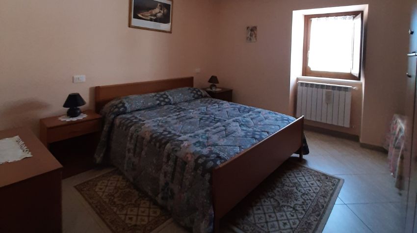 ID 006 Casa indipendente di 200 m² in San Pio delle Camere - immagine 11