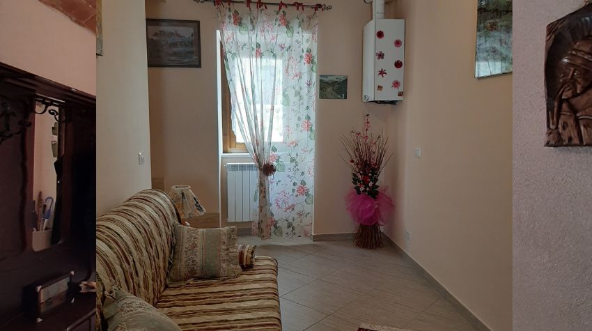 ID 006 Casa indipendente di 200 m² in San Pio delle Camere - immagine 5
